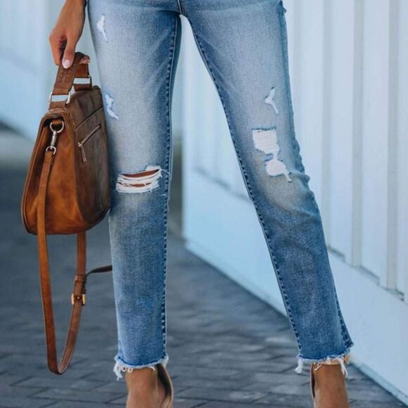 NWT Ripped Straight Leg Jeans, size XL - Picture 1 of 4